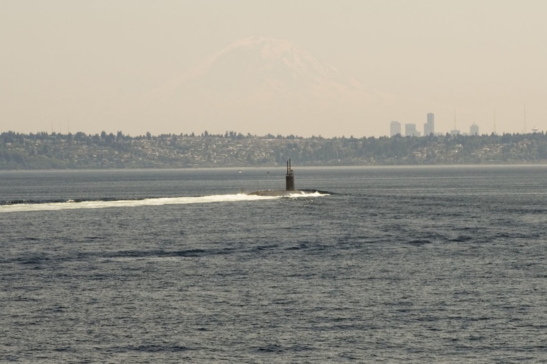 313-0814 Submarine Seattle Rainier.jpg